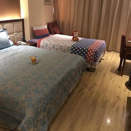 Linyi Blue Horizon Intenational Hotel Exterior photo